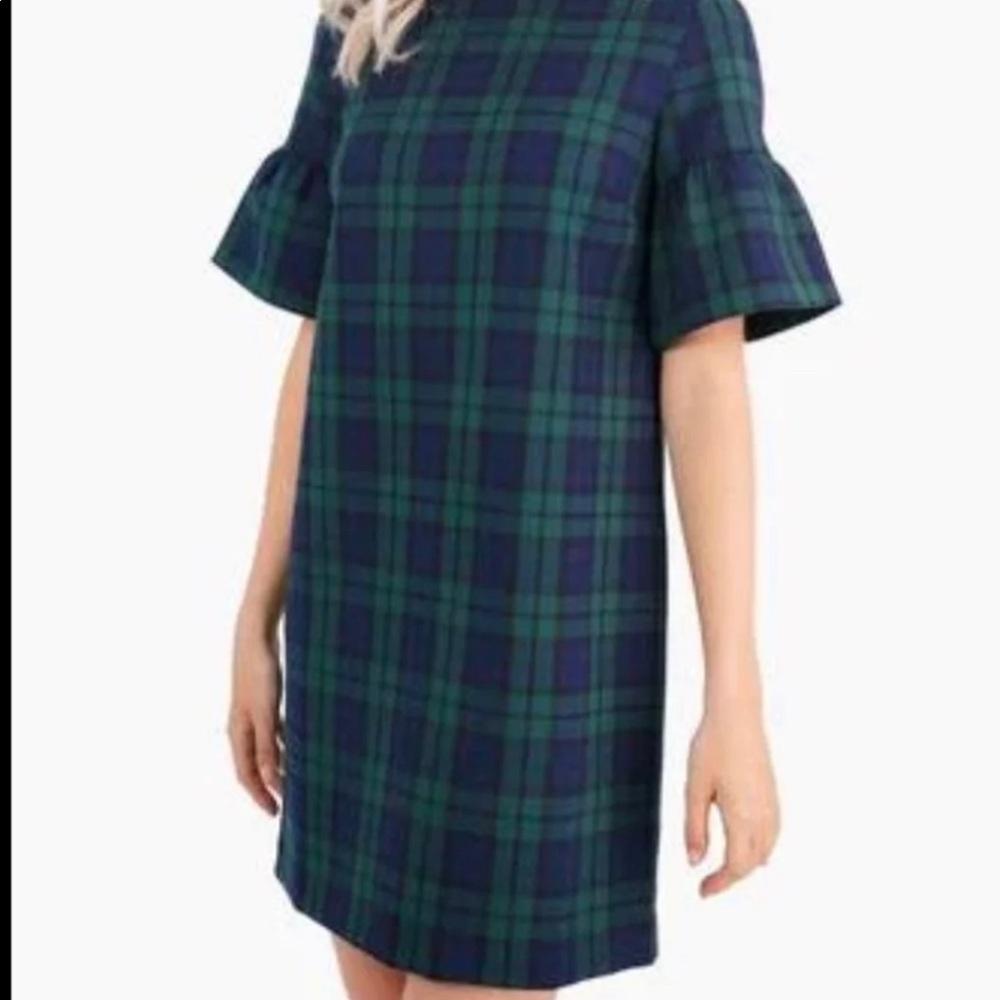 Vineyard vines dress worn once. Perfect condition! Original retail $118